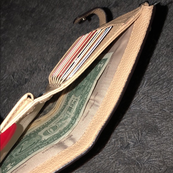 Michael Kors Wallet - Picture 3 of 4